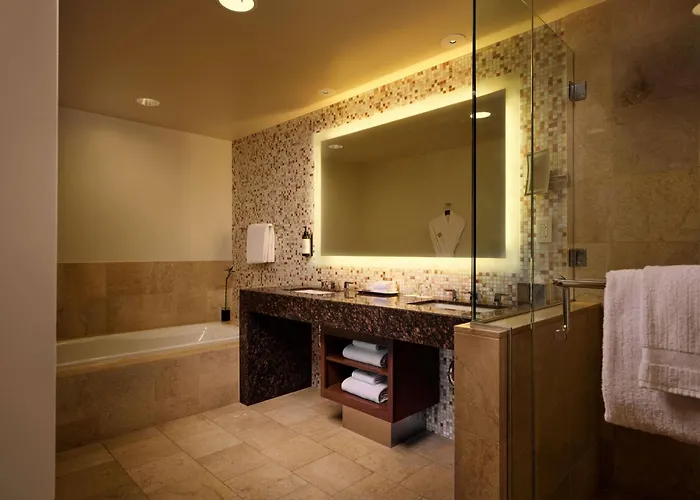 Fairmont Hotel 5*
